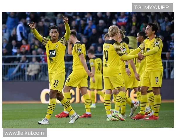 突发！多特蒙德宣布将离队，球迷不舍告别